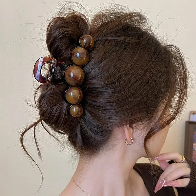 Decorative hair claw clip