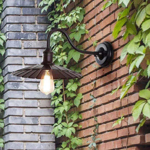 Outdoor Gooseneck Barn Wall Light