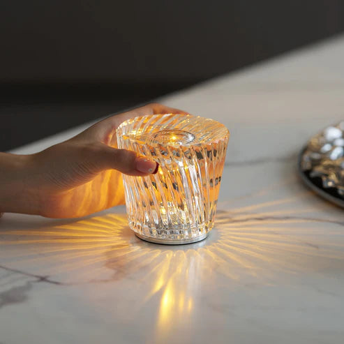 diamond-cut-table-lamp
