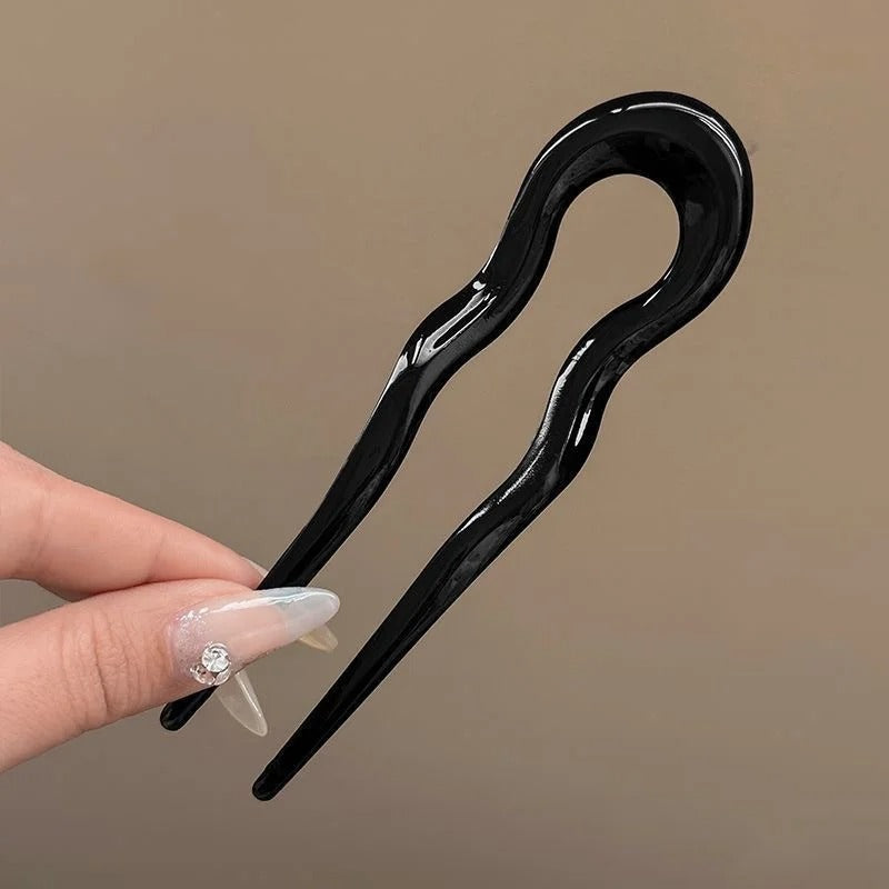 Curved hair bun pin