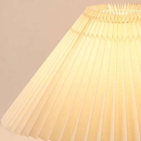 pull-chain-wooden-table-light
