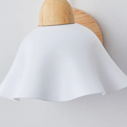 white flower wall lamp
